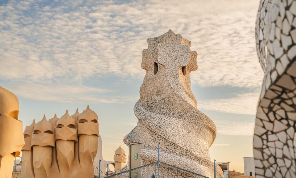 Barcelona: Fast Track La Casa Milà Tour - Highlights of the Tour