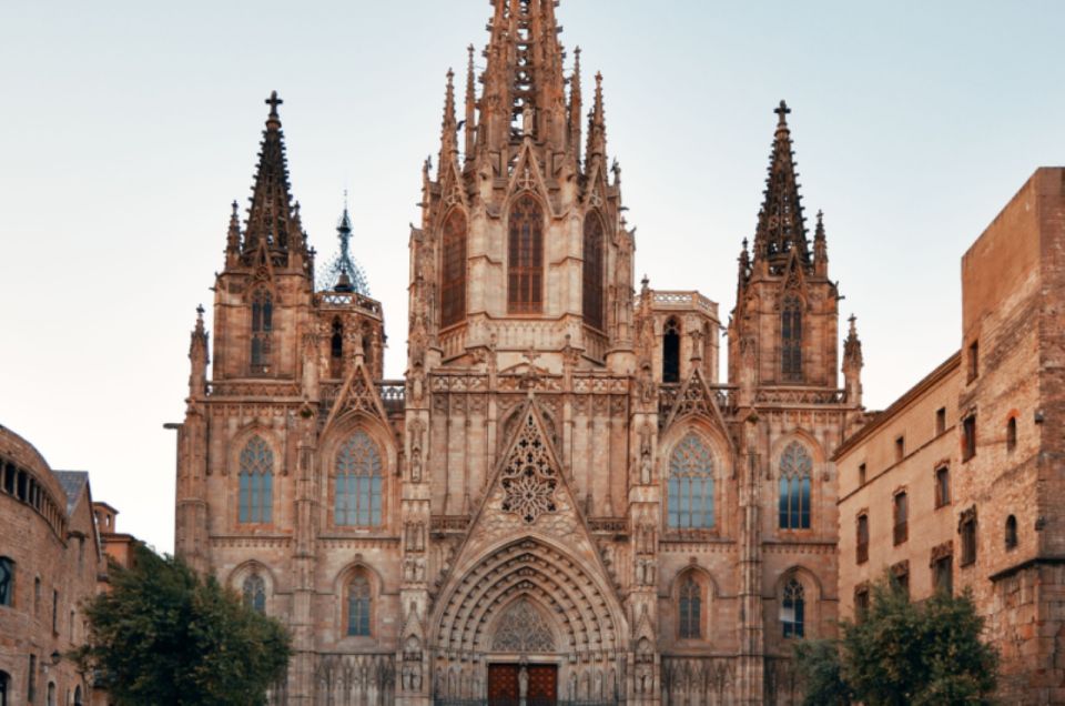 Barcelona: La Sagrada Familia & Park Guell Small-Group Tour - Tour Description