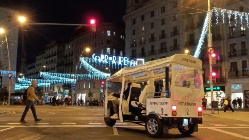 Barcelona: Private Christmas Lights Tour by Eco Tuk Tuk - Itinerary and Route