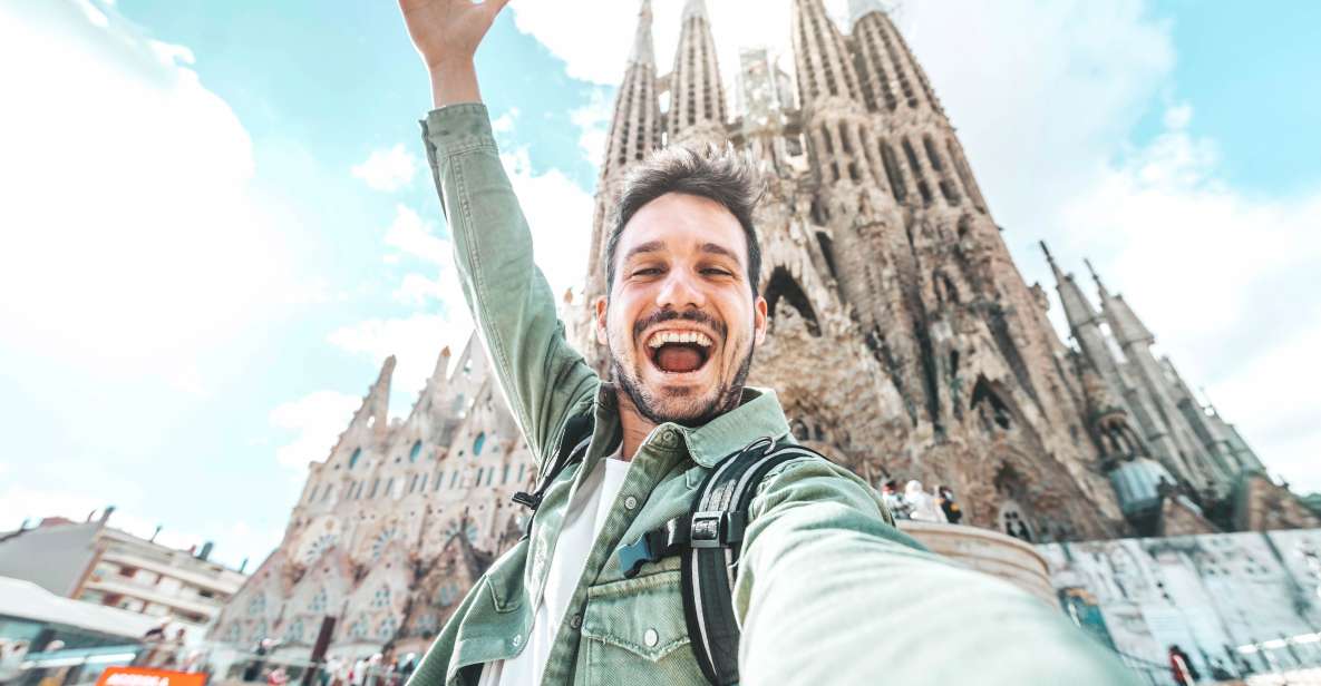 Barcelona: Sagrada Familia Tour With Tower Access Option - Highlights and Features