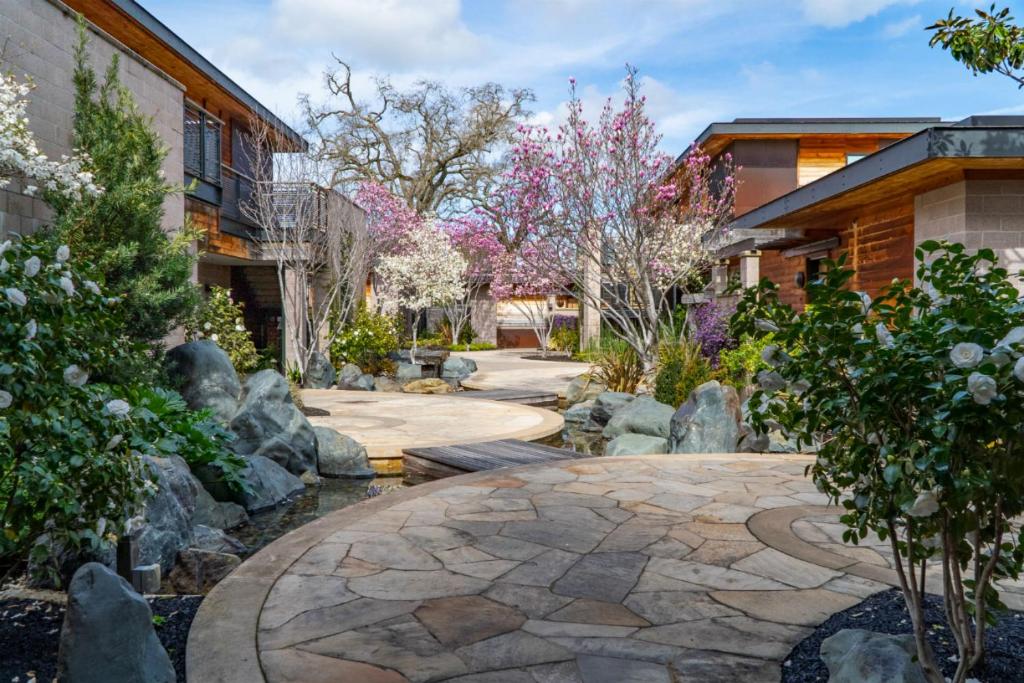 Bardessono Hotel and Spa - On-Site Dining Experiences