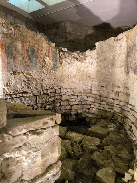 Bari: Guided Tour With Archaeologist - Experience Highlights
