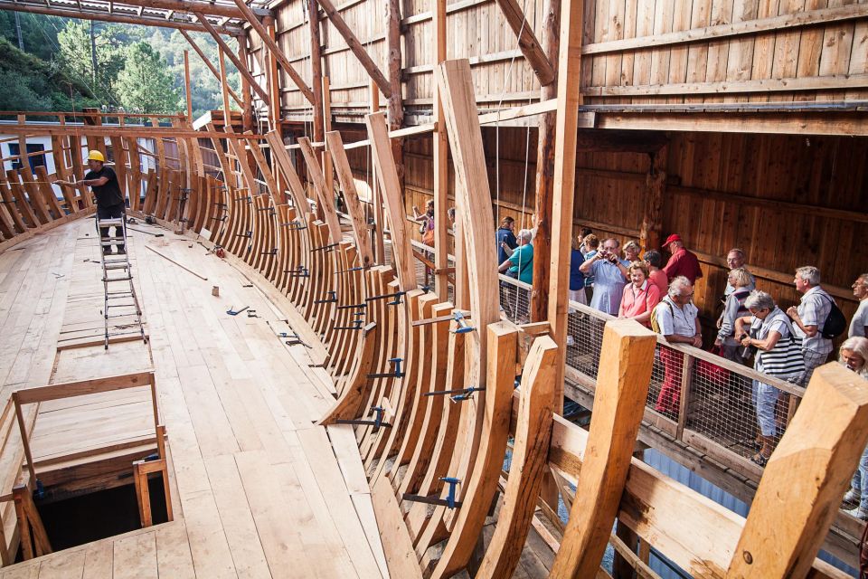 Basque Whaleboat and Traditional Basque Cider House - Itinerary and Activities