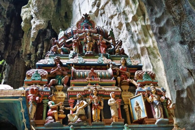 Batu Caves Audio Guide: Malaysias Iconic Pilgrimage Site - Iconic Features