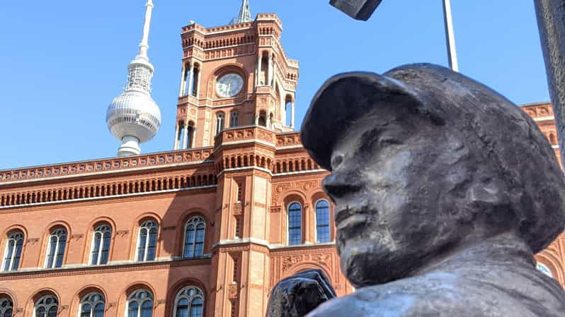 Berlin: City Center Self-guided Fun Facts Tour - Accessibility and Flexibility