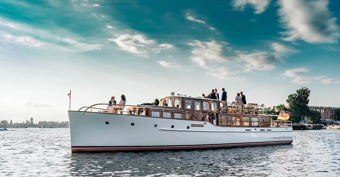 Berlin: Evening Yacht Cruise With Aperitif & Optional Dinner - Dinner Details