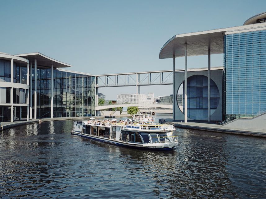 Berlin: Sightseeing Cruise From Berlin Main Station - Onboard Amenities