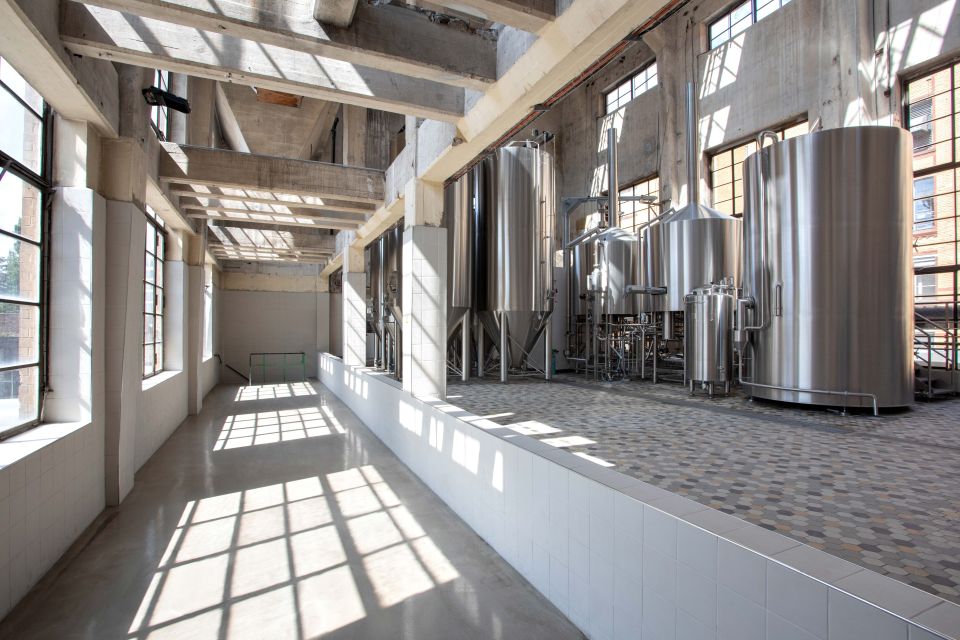 Berlin: Vagabund Brauerei Beer Tasting & Guided Brewery Tour - Educational Component