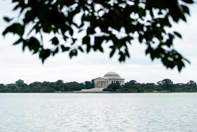 Best of DC Plus US Capitol and National Archives Reserved Entry - Meeting Point and Duration