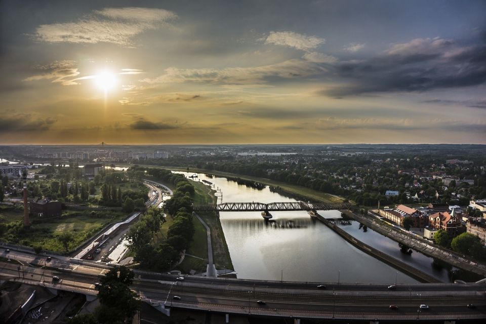 Bike Tour of Wroclaw Old Town, Top Attractions and Nature - Tour Experience