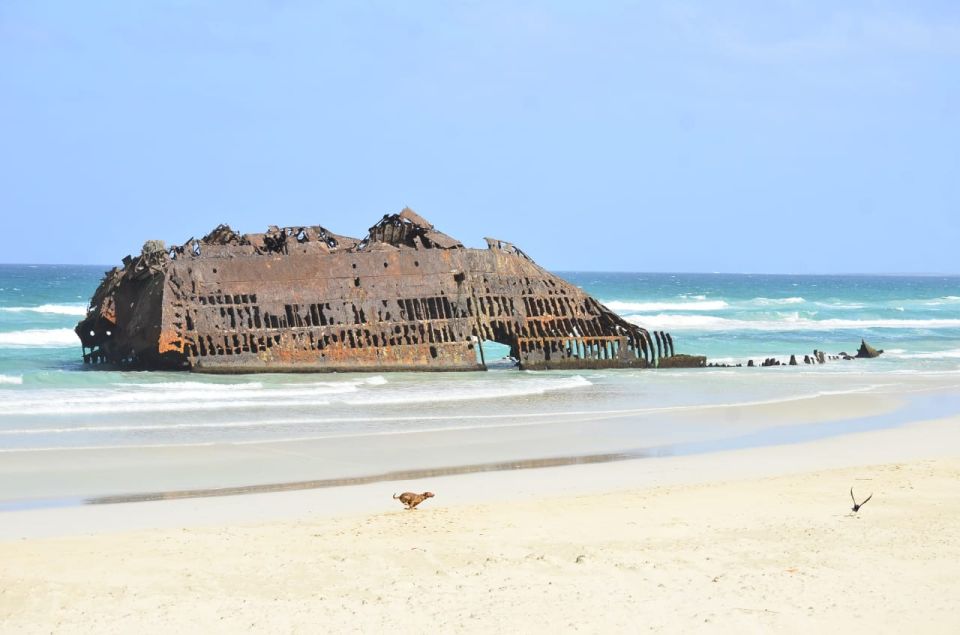 Boa Vista: Guided Day Trip With Shipwreck and Santa Mónica - Discovering Varandinha Caves