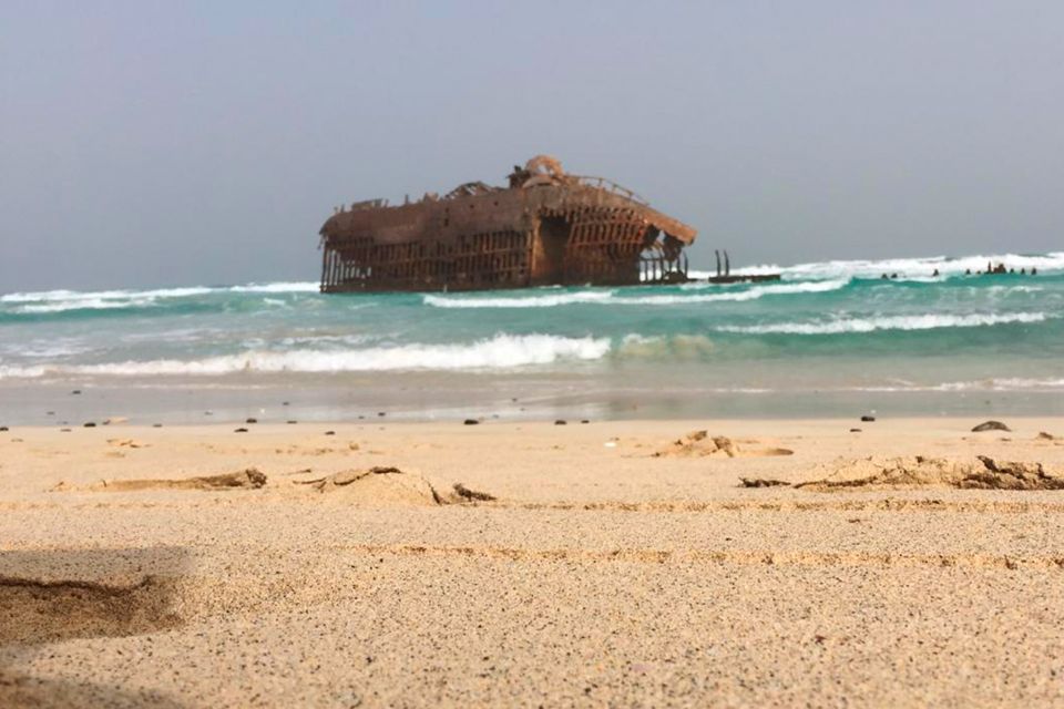 Boa Vista Island: Northwest & Viana Desert 4x4 Adventure - Visiting the Shipwreck and Chapel