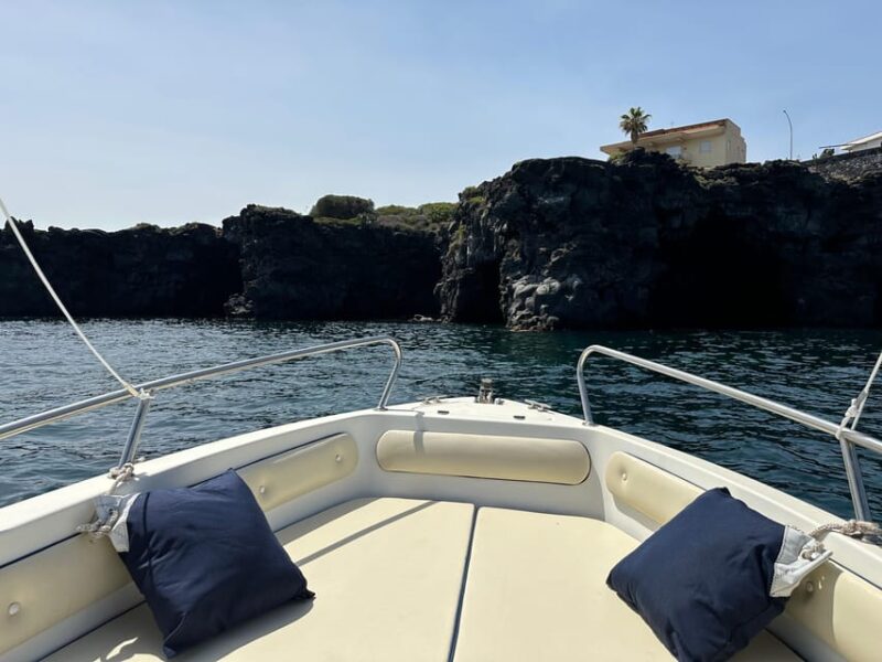 Boat Excursion Between Ognina and Acitrezza With Aperitif - Highlights of the Excursion
