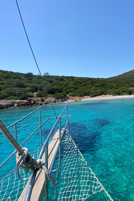 Bodrum: Peninsula Private Boat Tour With Lunch - Meeting Point and Timing