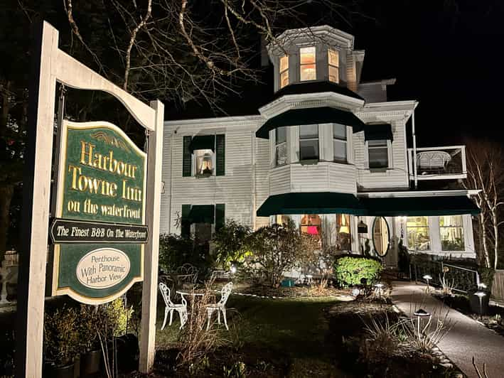 Boothbay Haunted Ghost Walking Tour - Tour Highlights