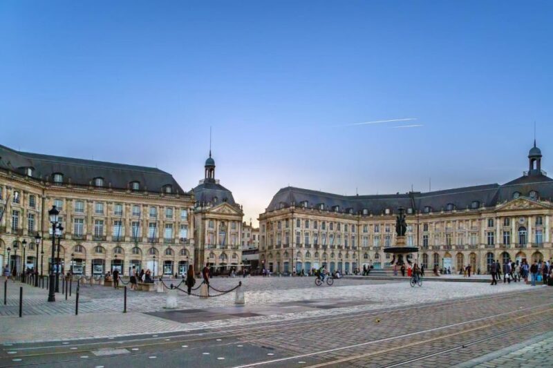 Bordeaux: Capture the Most Photogenic Spots With a Local - Local Guide Insights