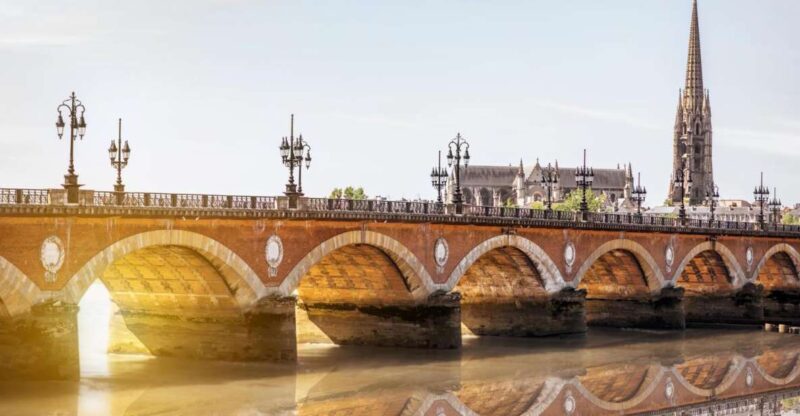 Bordeaux: Insta-Perfect Walk With a Local - Navigating Instagram-Worthy Spots