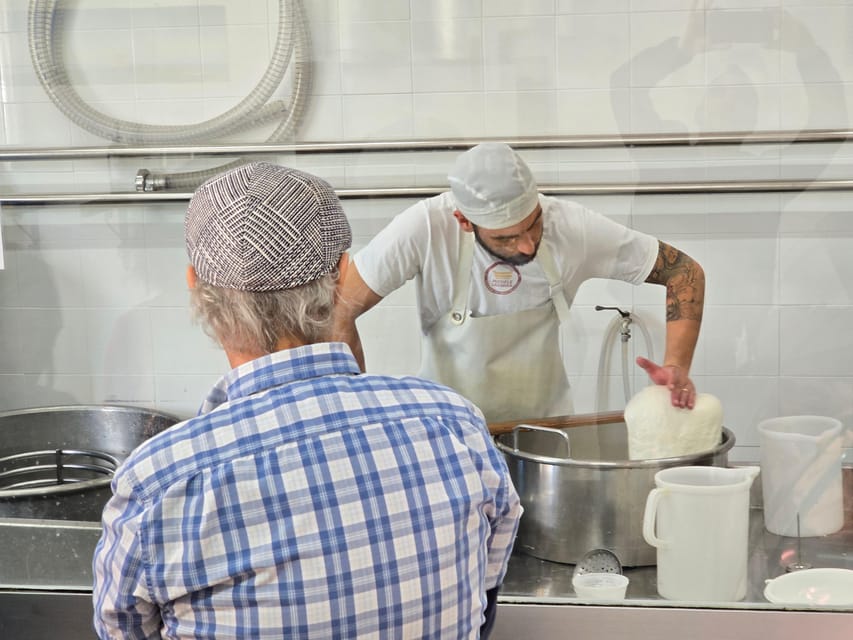 Brindisi: Mozzarella Live Show & Tasting in a Cheese Factory - Participant Information