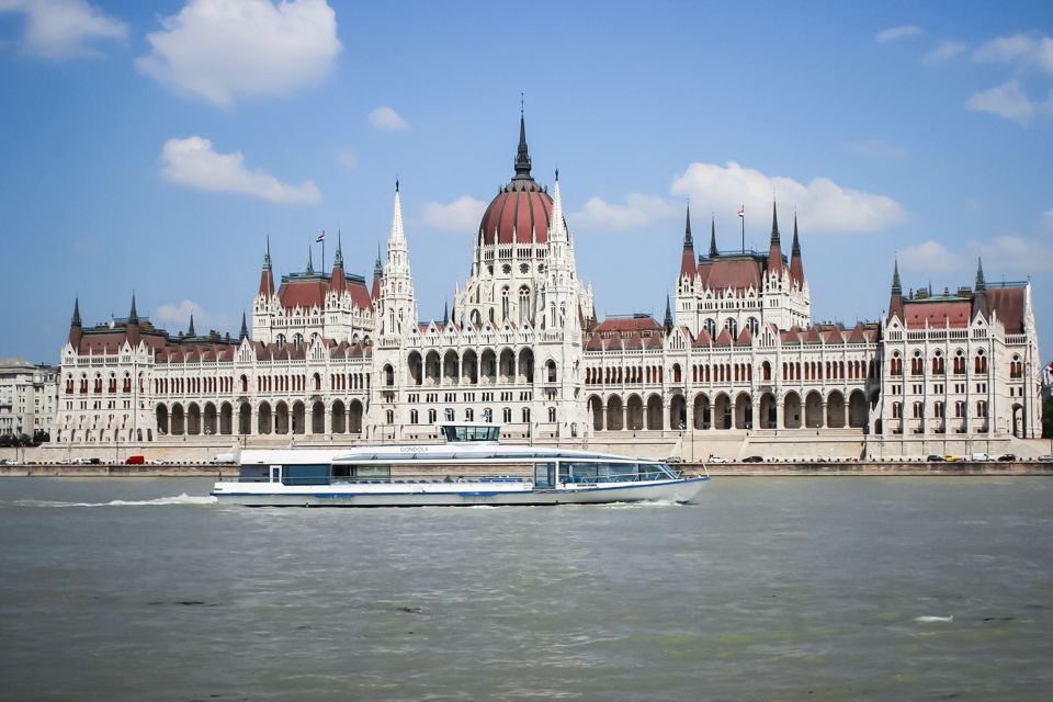 Budapest: Daytime Sightseeing Boat Cruise - Directions to the Dock