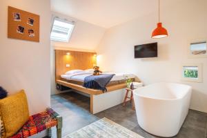 Bunk Hotel Amsterdam - Facilities and Services