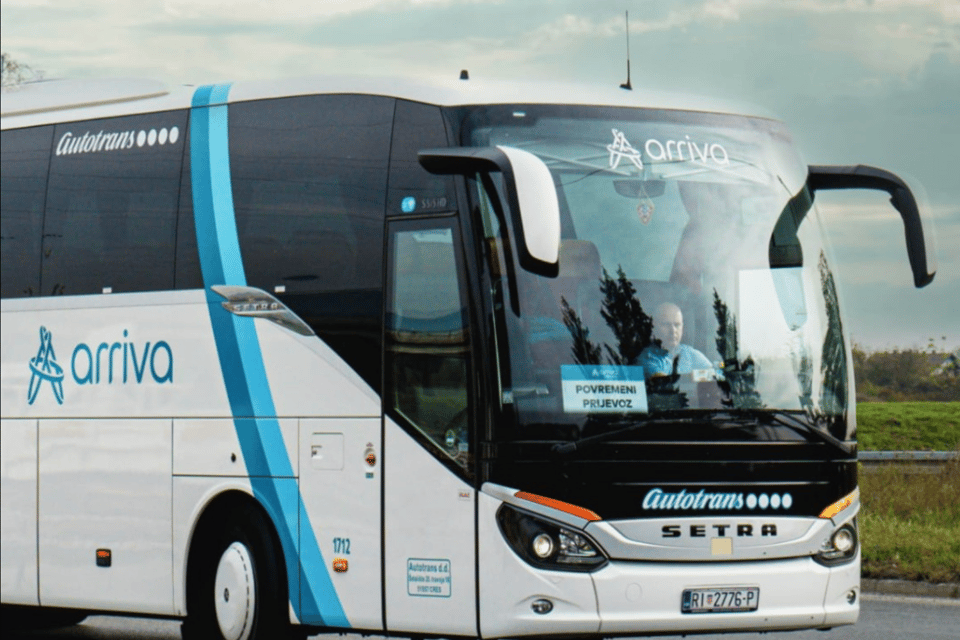 Bus Connecting Between Zadar and Zagreb - Journey Duration