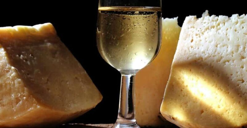 Cadiz: 3-Hour History & Tapas Private Walking Tour - Tour Inclusions
