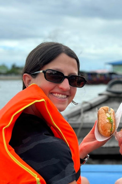 Cai Rang Floating Market and Wild Small Canal - Exploring the Market and Local Life