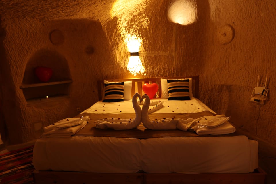 Cappadocia: Honeymoon Package Tour+Red Tour+Hotels+Transfers - Transportation Details