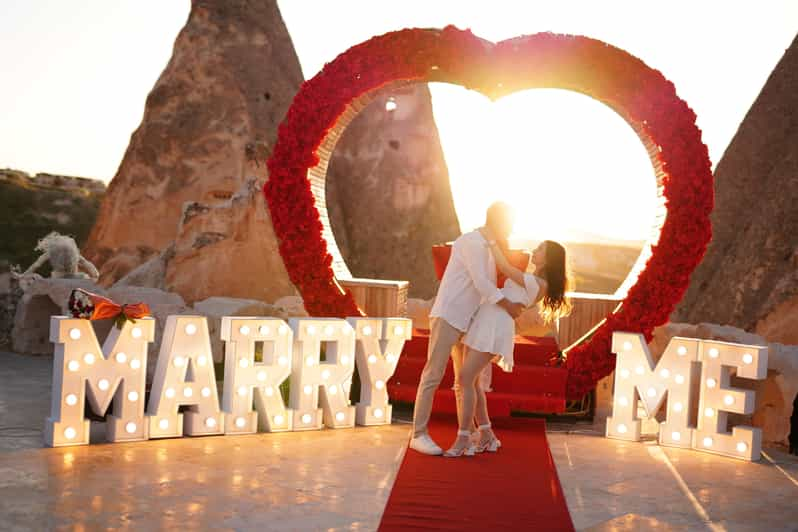 Cappadocia Proposal: Sunrise Balloon or Sunset - Sunset Proposal Experience