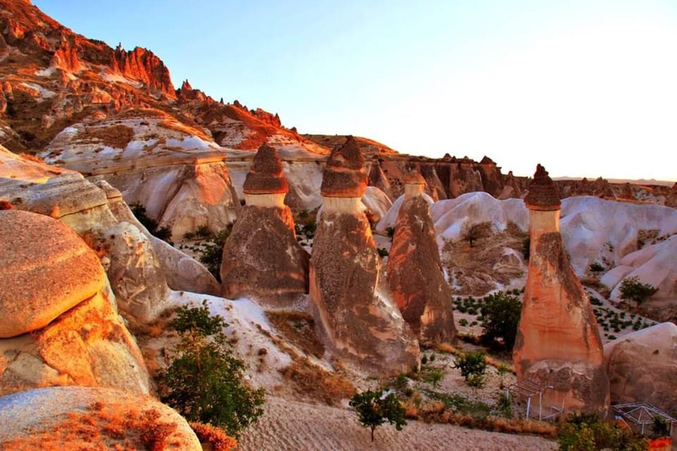 Cappadocia Red Tour With Open Air Museum and Tour Guide - Uchisar Castle Experience