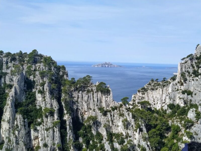 Cassis: Calanques National Park Guided Hiking Half-Day Trip - Meeting and Transportation