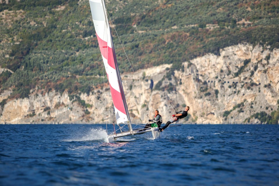 Catamaran Action Tour Lake Garda - Sailing Details