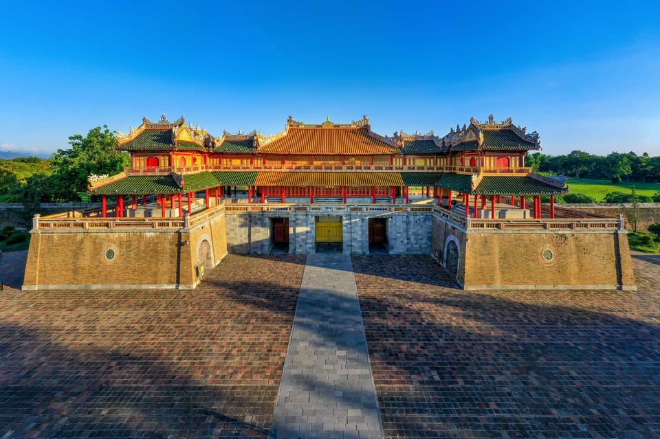 Chan May Port: Private Car Transfer to Hue City - Sightseeing Options