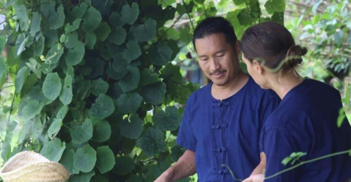 Chiang Mai: Traditional Northern Farm Cooking Class - Cooking Techniques and Dishes