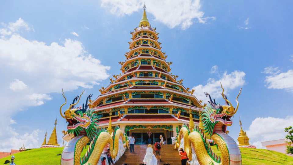 Chiang Rai 3 Temples (White/Blue/Red) +Long Neck Village - Long Neck Village