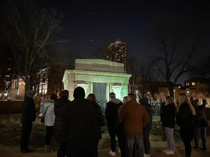 Chicago: Ghost Bus Tour of Haunted Locations - Tour Experience