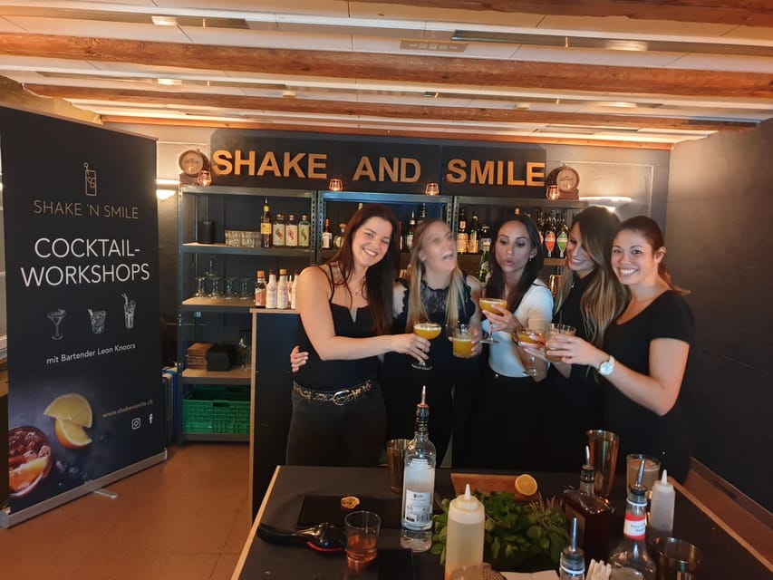 Cocktail Workshop in Zurich (by Shake N Smile) - Course Details