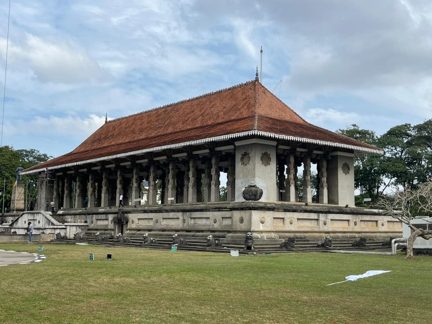 Colombo: Guided City Tour With Entry Tickets - Inclusions and Exclusions