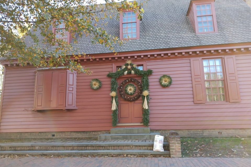 Colonial Williamsburg: Christmas Walking Tour - Whats Included