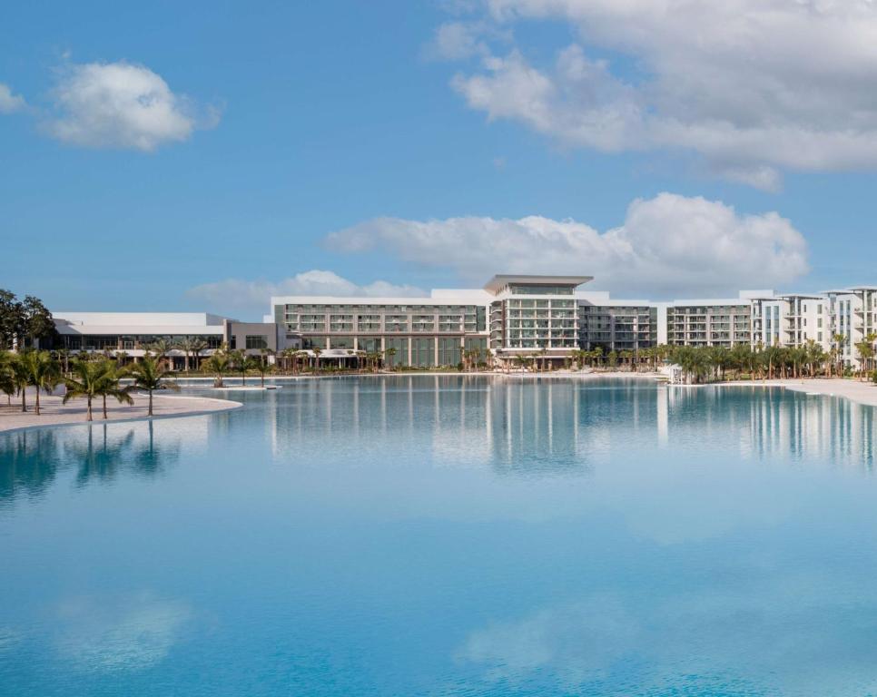 Conrad Orlando Review