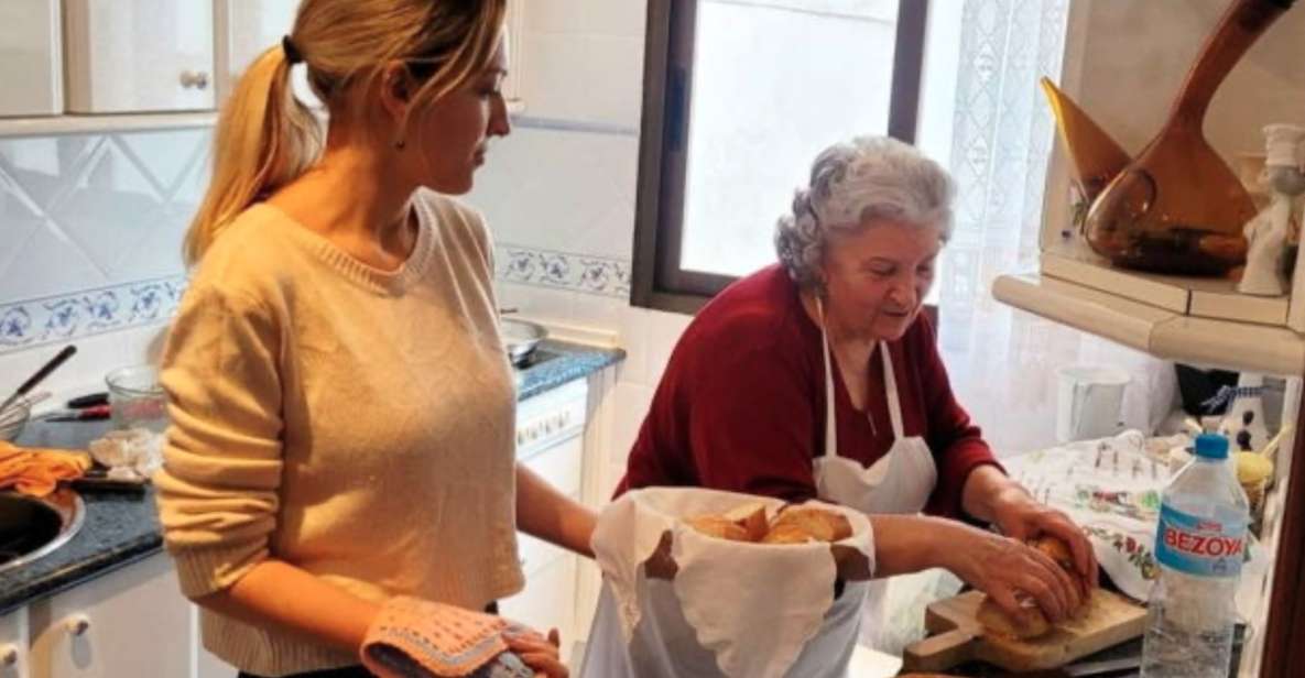 Cooking Class With My Spanish Grandma - Getting to the Location