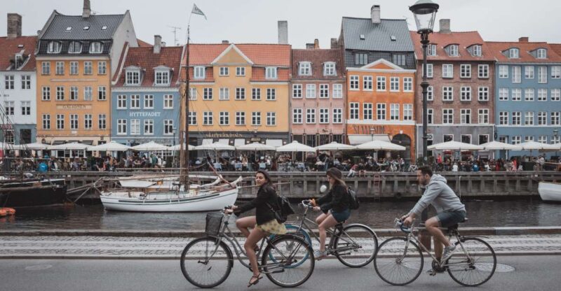Copenhagen: Express Walk With a Local in 60 Minutes - Booking Your Spot
