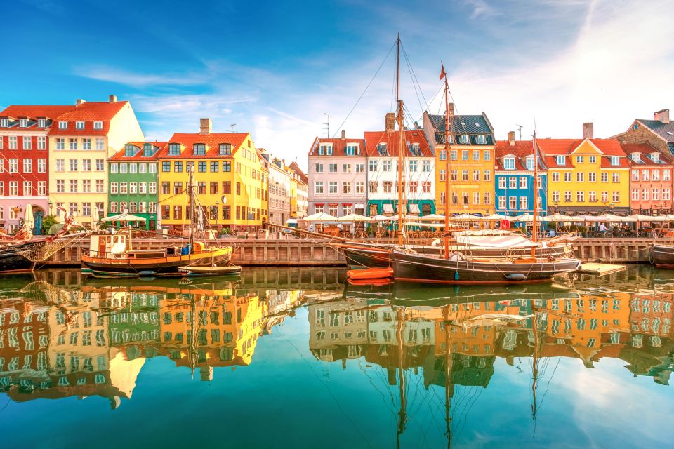 Copenhagen: Private City Walking Tour With Canal Tour Ticket - Unique Tour Experience