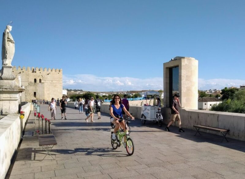 Córdoba: Private Bike Highlights Tour With Personal Guide - Experience Highlights