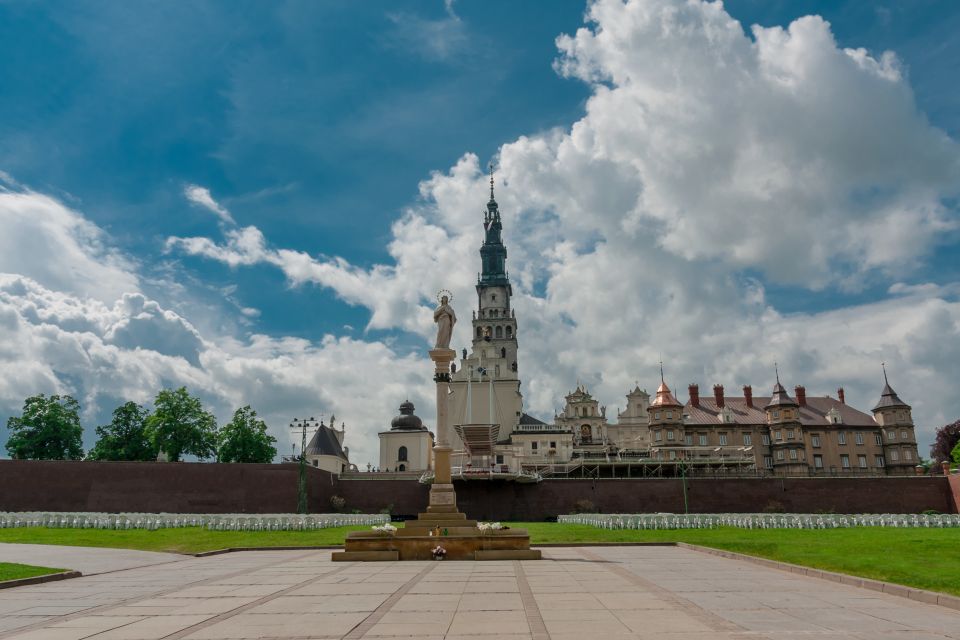 Czestochowa: Jasna Góra Monastery Full-Day Tour From Krakow - Tour Experience