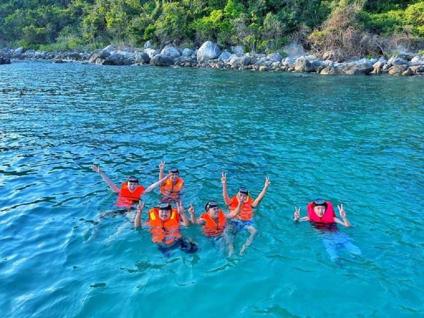 Da Nang: Daiy Cham Islands Snorkeling Tour With Lunch - Transportation Details