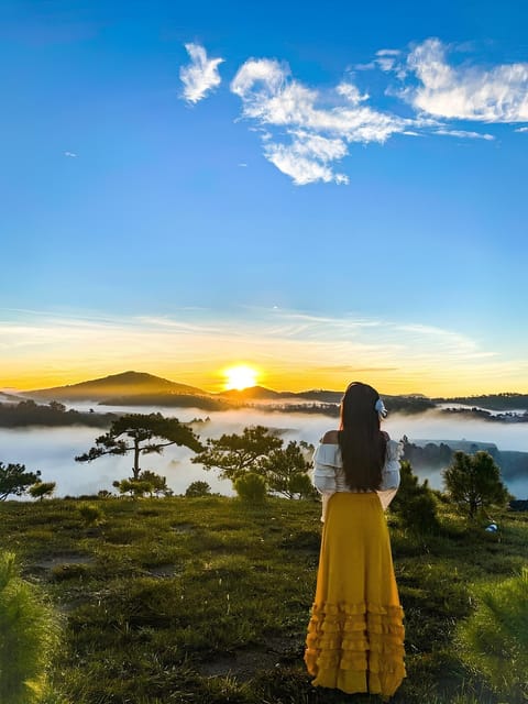 Dalat Sunrise Hike & Breakfast Adventure on High Hill - Experience the Sunrise