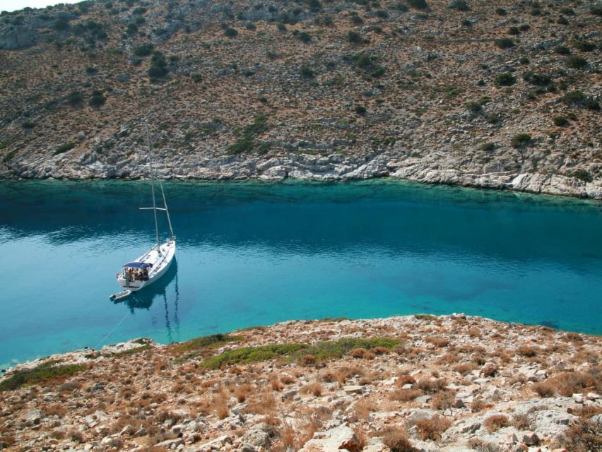 Day Cruise From Heraklion With Catamaran & Transfer Service - Onboard Meals and Beverages