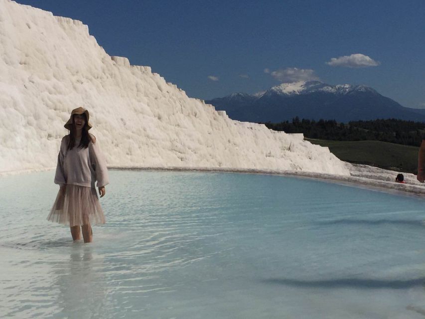 Day Tour to Pamukkale From/to Izmir - Exploring Pamukkale