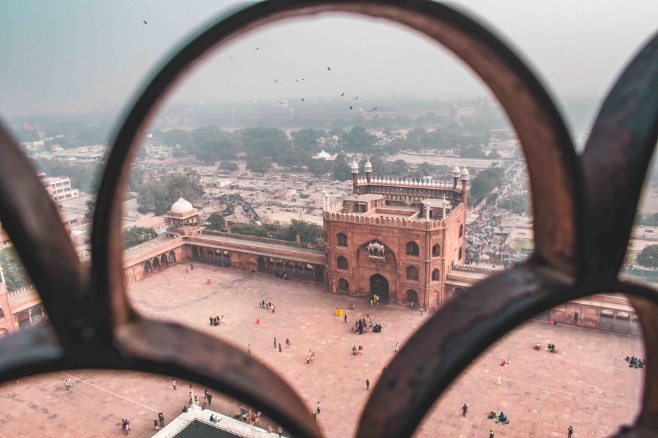 Delhi: 3-hour Old Delhi Rickshaw Ride and Guided Tour - Detailed Itinerary